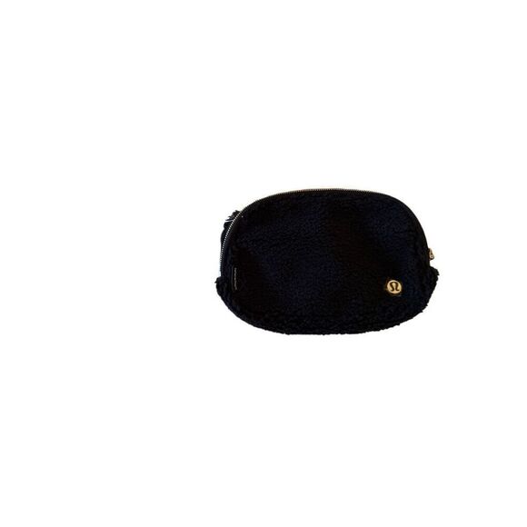 Lululemon Womens Black Zip Closure Peloton Sherpa Adjustable Strap Crossbody Bag - Picture 12 of 15